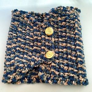 Vintage Handmade Crochet Neck Scarf with cute Gold Buttons